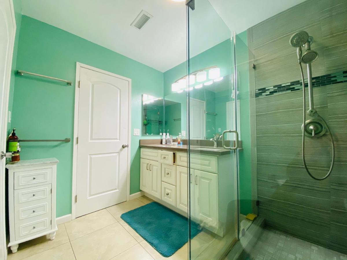 Costa Mesa Homestay - Private Rooms With 2 Shared Baths And Hosts Onsite Exterior foto