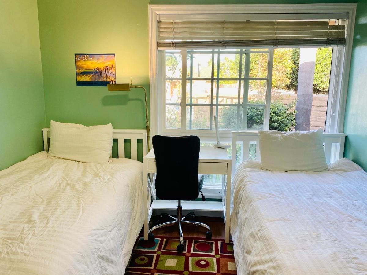 Costa Mesa Homestay - Private Rooms With 2 Shared Baths And Hosts Onsite Exterior foto