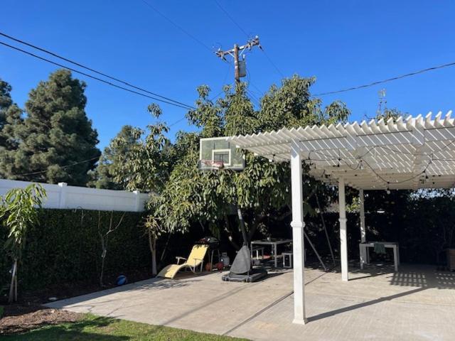Costa Mesa Homestay - Private Rooms With 2 Shared Baths And Hosts Onsite Exterior foto
