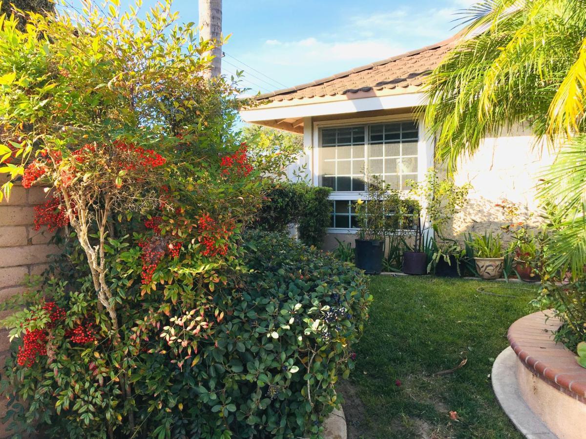 Costa Mesa Homestay - Private Rooms With 2 Shared Baths And Hosts Onsite Exterior foto